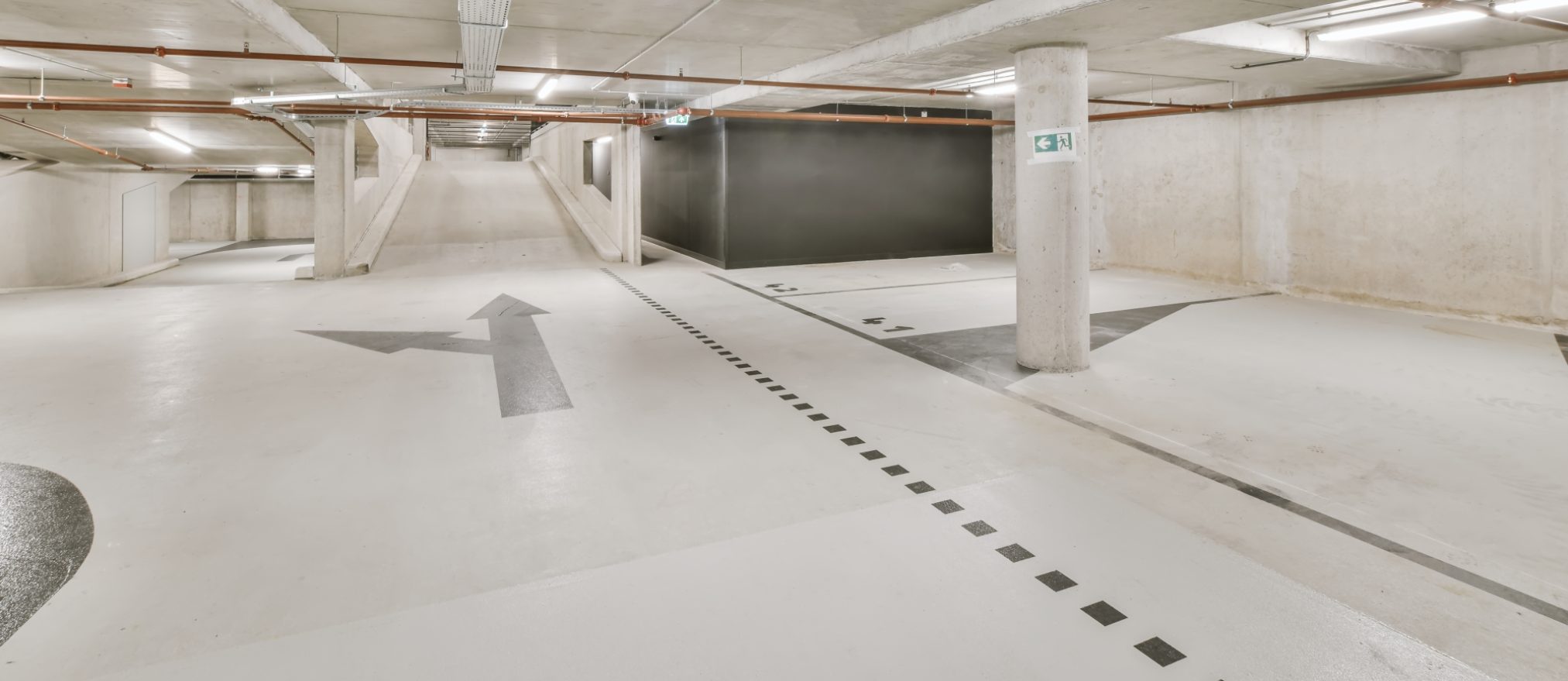 Parkeergarages en parking schoonmaakonderhoud Rietbroek schoonmaak